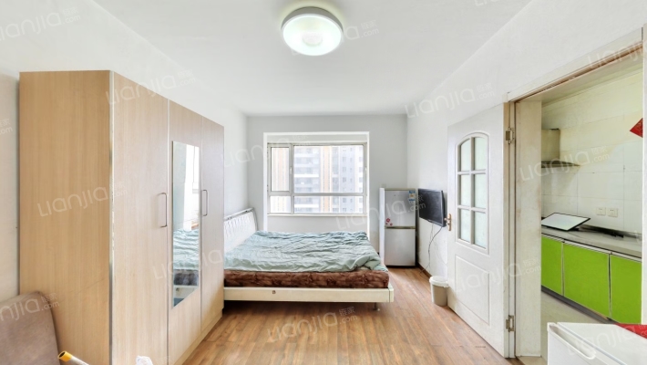 坤泰新界二手房实景图