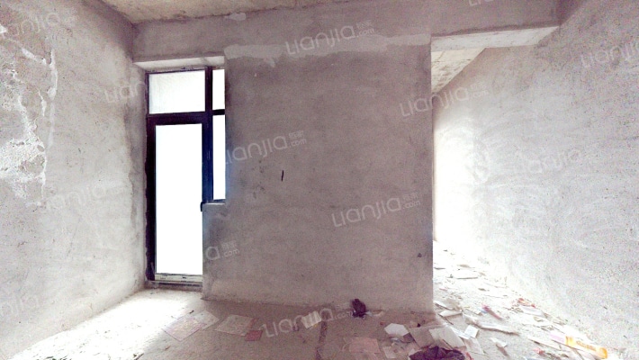 中港华庭二手房实景图