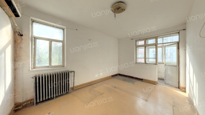 光明中路家属院二手房实景图