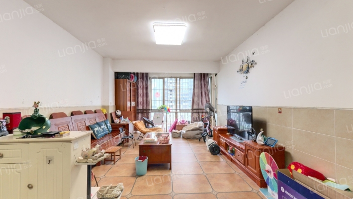 格林春天二手房实景图