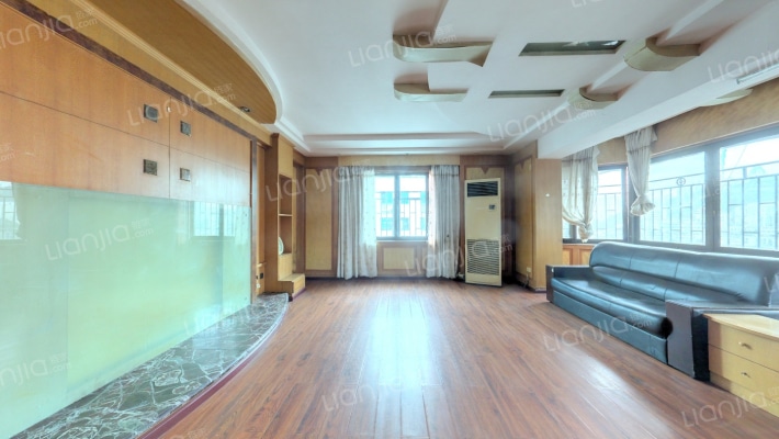 灵达新苑二手房实景图