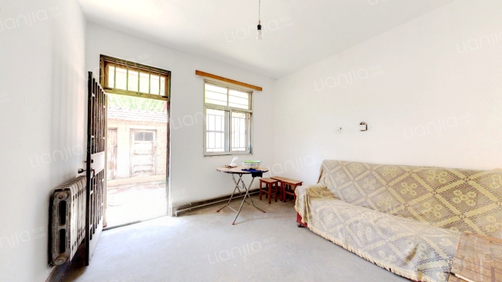 红旗小区东区二手房实景图