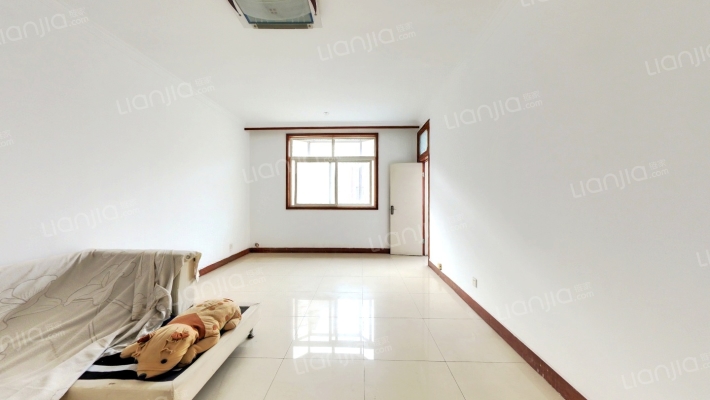 万里公司18号家属院二手房实景图