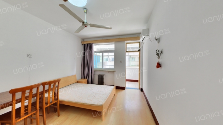 历山路143号二手房实景图