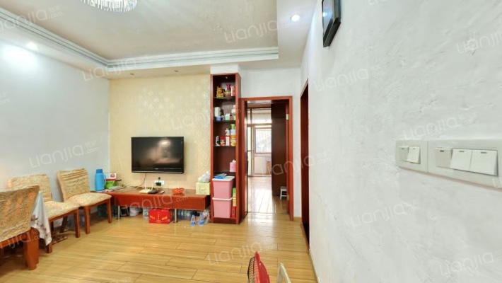 长湖地三村二手房实景图