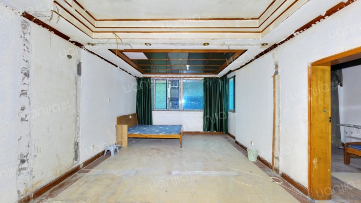 重庆杨家坪五环大楼二手房实景图