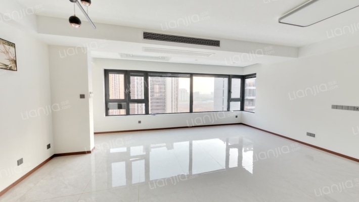 明月春晓二手房实景图