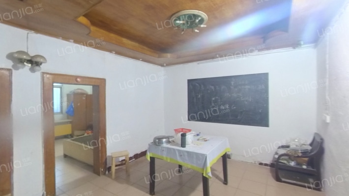 青云街20号二手房实景图