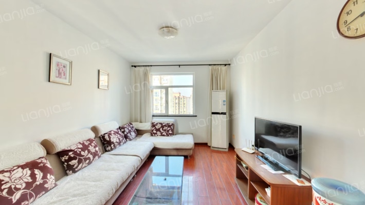 臻丽家园二手房实景图