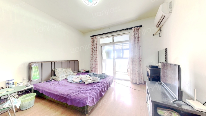 世纪高尔夫单身公寓二手房实景图