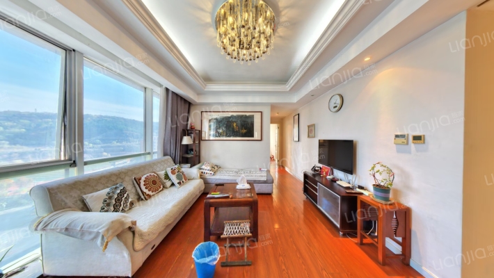 杰正山山山二手房实景图