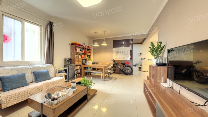 地电广场二手房实景图