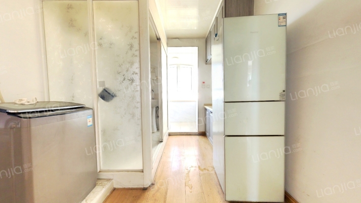 富工四街二手房实景图