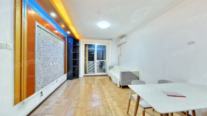 龙兴园中区二手房实景图