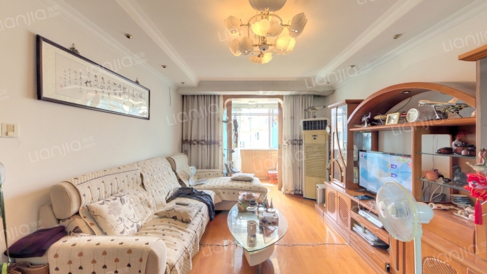 浦江花园南区二手房实景图