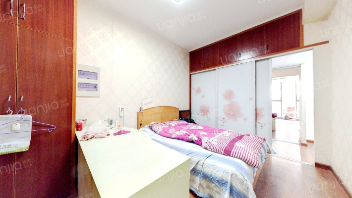 九城公园里南区二手房实景图