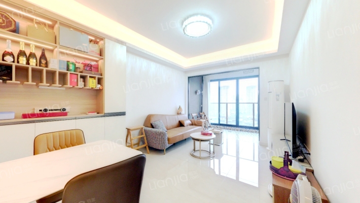 岭南天地怡廷二手房实景图