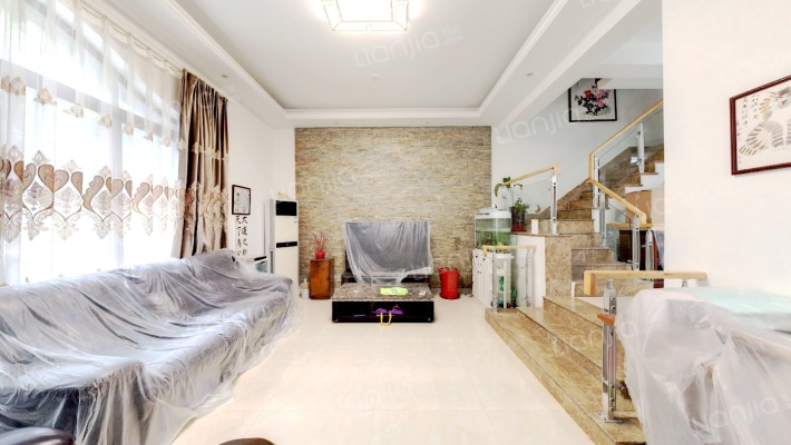 莱英郡二手房实景图