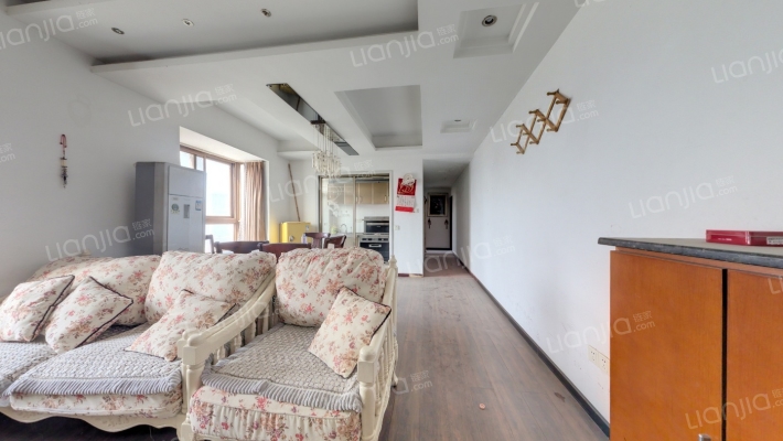 长江明珠二手房实景图