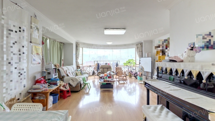 华景新城逸致居二手房实景图