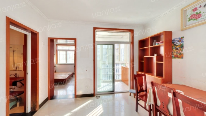 山湖苑东区二手房实景图