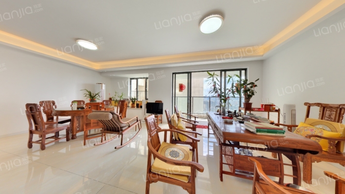 岭南天地怡廷二手房实景图