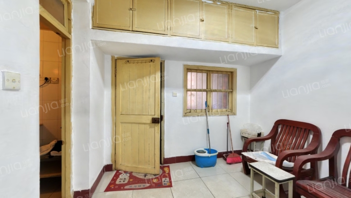 消防队生活院二手房实景图