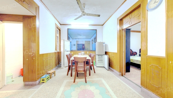 建行宿舍二区二手房实景图