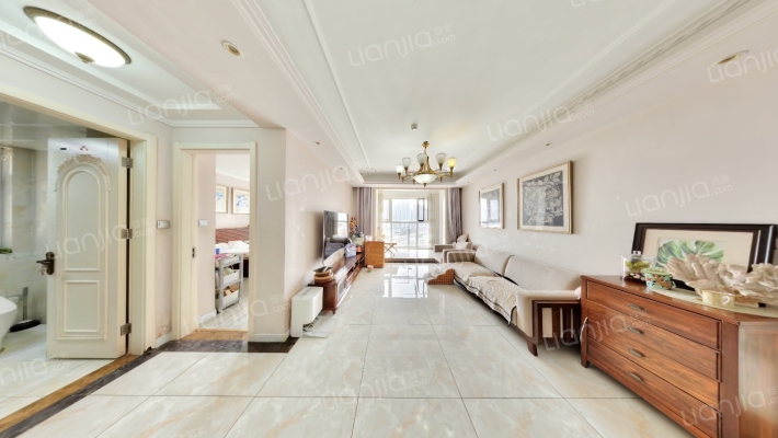 东方至尊二手房实景图