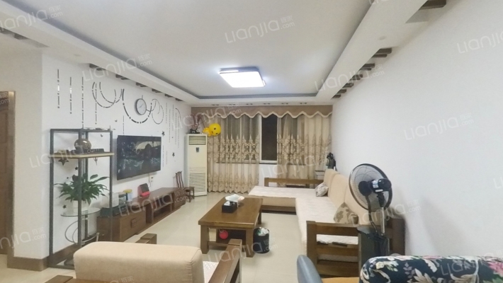 龙吟小区二手房实景图