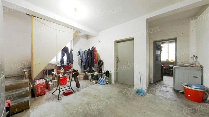 东汇路187号二手房实景图