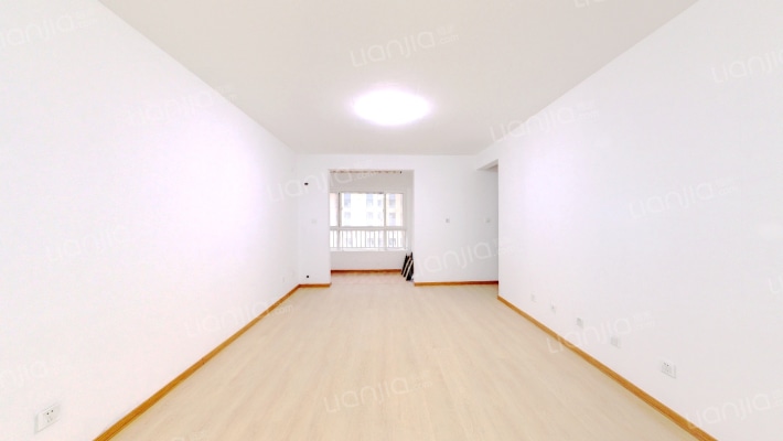 白桦林家愿二手房实景图