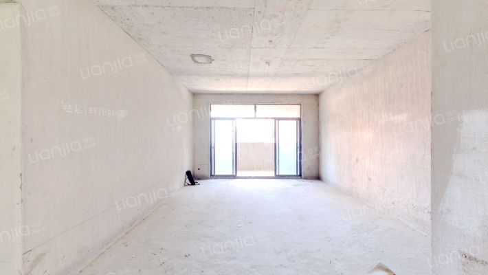 象湖桃源二期二手房实景图