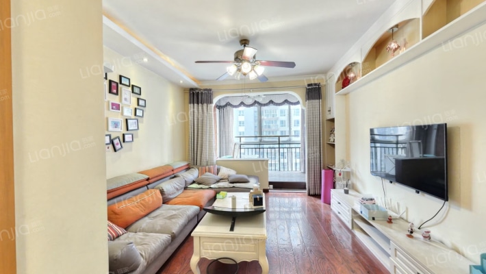 万国城MOMA二期二手房实景图