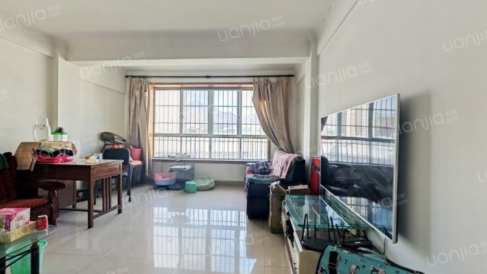 鸿福家园二手房实景图