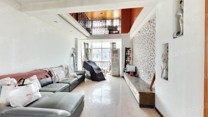 宜家龙臣二手房实景图