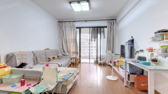 金域中央四期二手房实景图