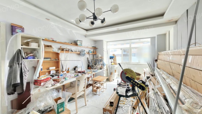 香柏路二手房实景图
