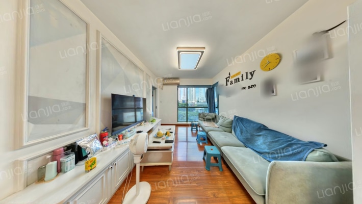 君逸华府二手房实景图