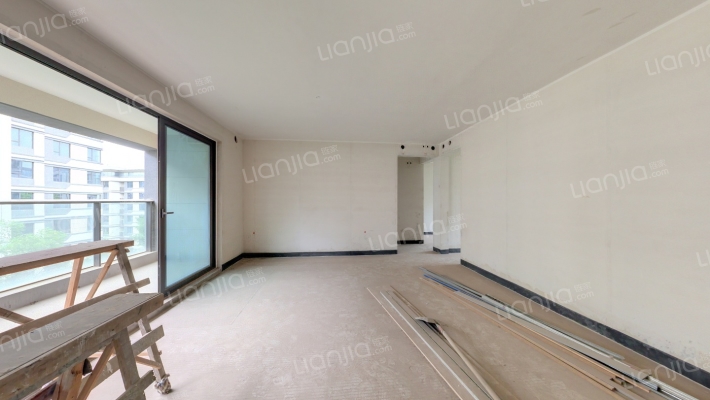 龙湖云瑶玉陛瑶林二组团二手房实景图