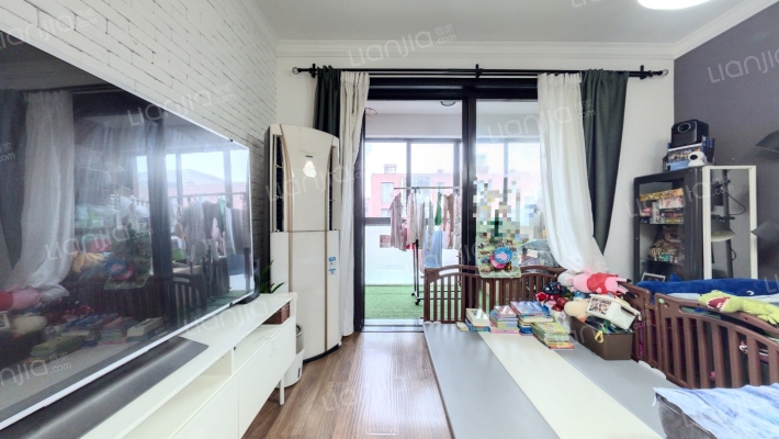 天鹅泉公寓二手房实景图