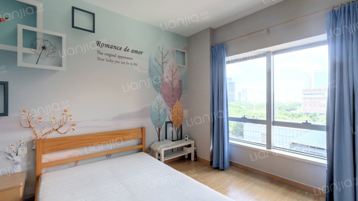 华贸铂金府二手房实景图