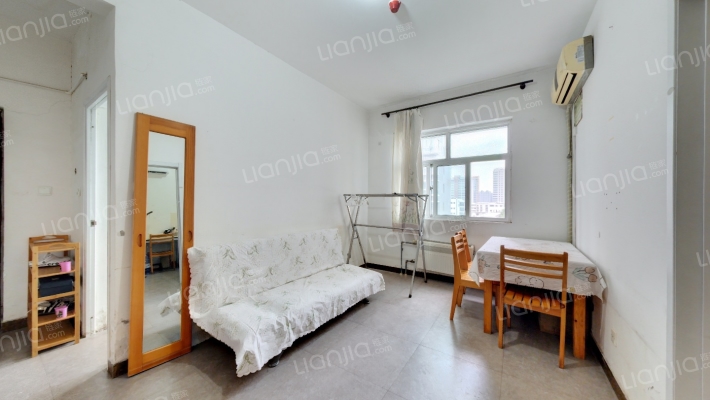 国贸公馆二手房实景图