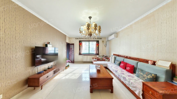 凤城四路工商局家属院二手房实景图