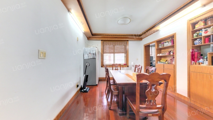 嘉河花苑二手房实景图