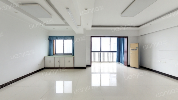 中建广场二手房实景图