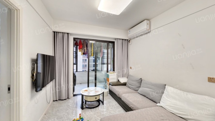 世茂远洋东江湾二手房实景图