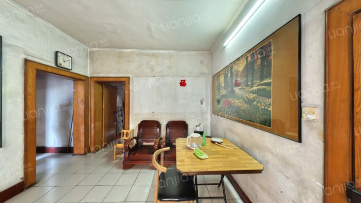 二建村二手房实景图