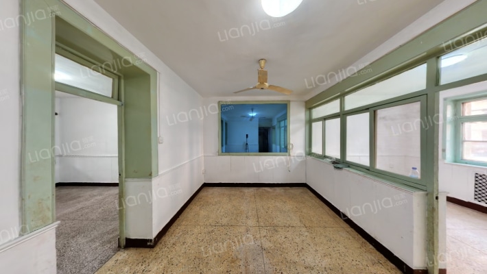 西铁通号公司家属院二手房实景图