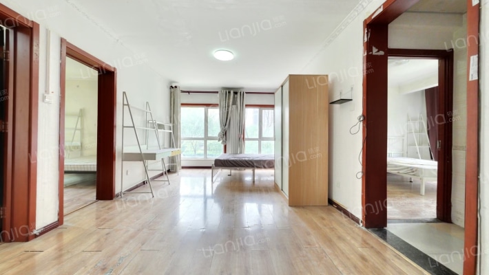 金地朗悦朗园二手房实景图